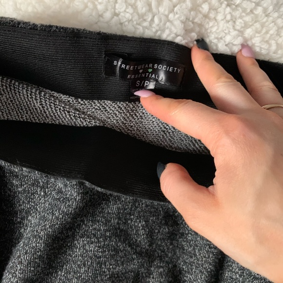 Gray Knit Skater Skirt - Picture 3 of 3